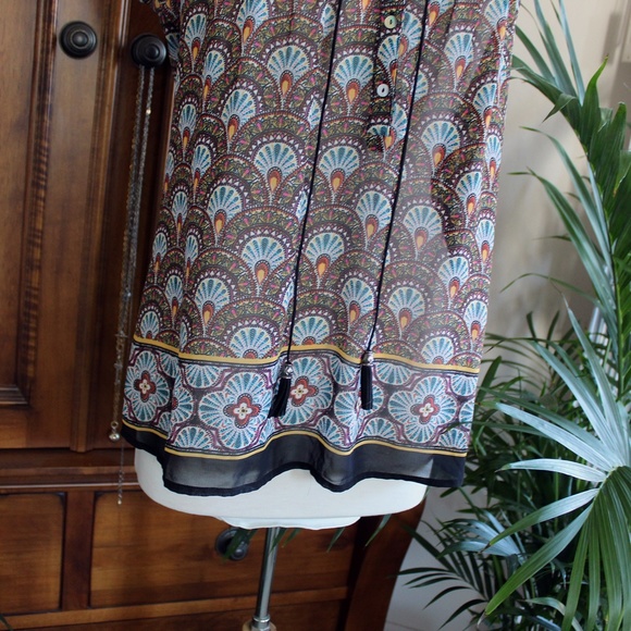 DR2 Sheer Cap Sleeve Blouse with Tassel Detail SZ US M - Picture 3 of 11